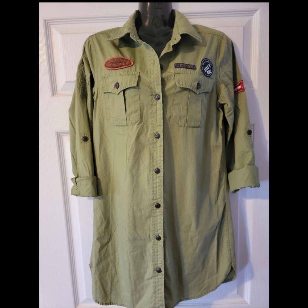 I heart H81 military‎ green patches button shirt s
